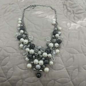 Boutique Silver & Gray Necklace and Earring set
